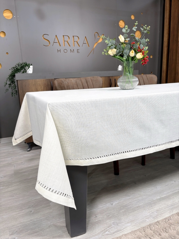 SARRA ANTİKALI MASA ÖRTÜSÜ