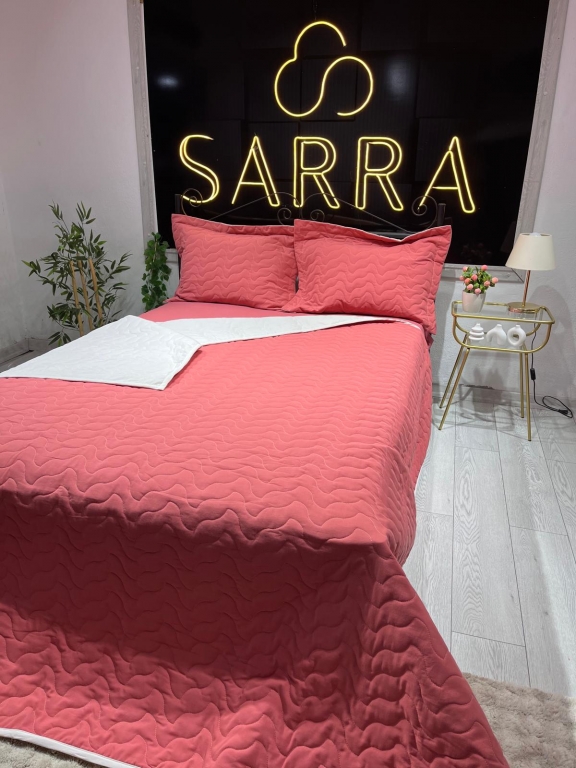 SARRA HOME ÇİFT KİŞİLİK KAPİTONE YATAK ÖRTÜSÜ